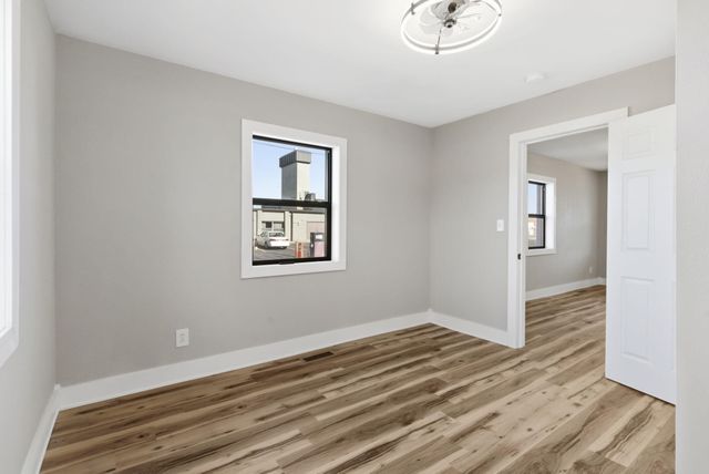 612 W Pacific Street, Springfield, MO 65803