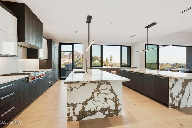 4117 E KEIM Drive, Paradise Valley, AZ 85253