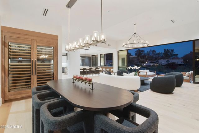 4117 E KEIM Drive, Paradise Valley, AZ 85253