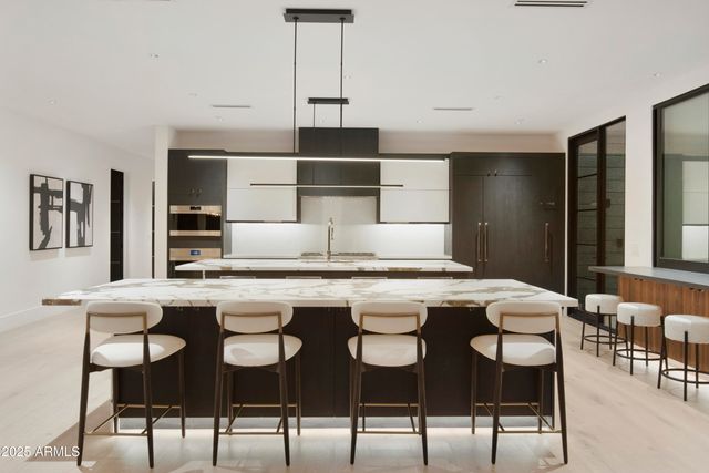 4117 E KEIM Drive, Paradise Valley, AZ 85253