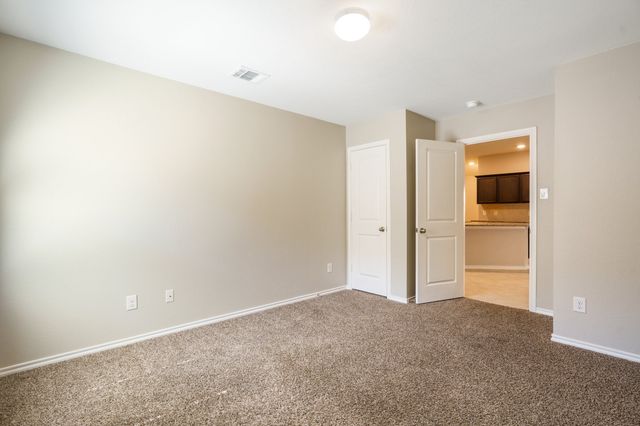 806 Meadow Wood Lane, Princeton, TX 75407