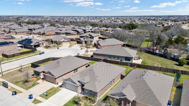 806 Meadow Wood Lane, Princeton, TX 75407