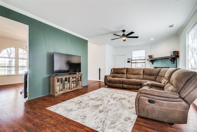 1809 Mount Vernon Court, Flower Mound, TX 75028