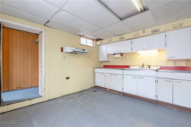 121 Waynesburg Road NW, Carrollton, OH 44615