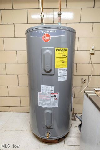 121 Waynesburg Road NW, Carrollton, OH 44615