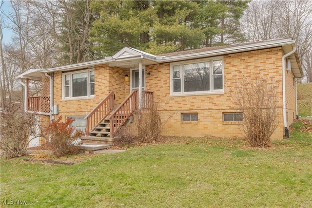 121 Waynesburg Road NW, Carrollton, OH 44615