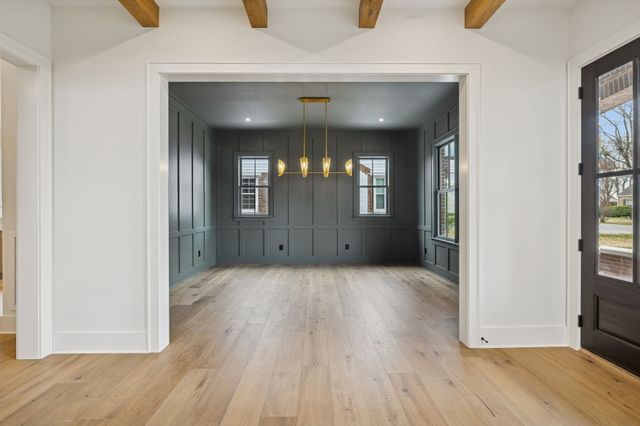 1130 Winding Way, Nashville, TN 37216