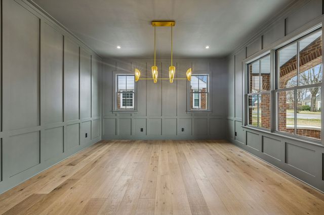 1130 Winding Way, Nashville, TN 37216