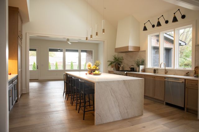 1130 Winding Way, Nashville, TN 37216