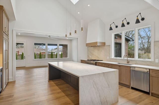 1130 Winding Way, Nashville, TN 37216