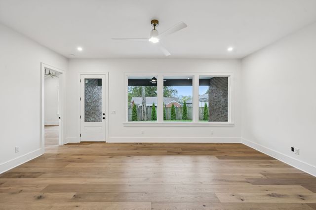 1130 Winding Way, Nashville, TN 37216