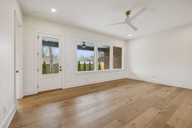 1130 Winding Way, Nashville, TN 37216