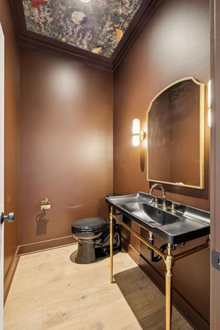 1130 Winding Way, Nashville, TN 37216