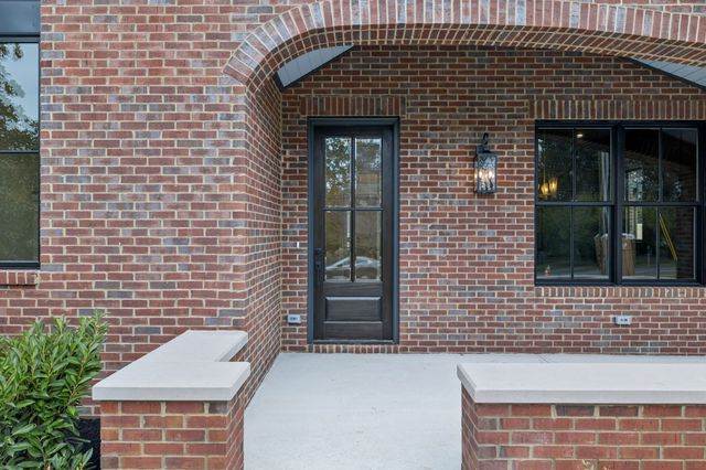 1130 Winding Way, Nashville, TN 37216