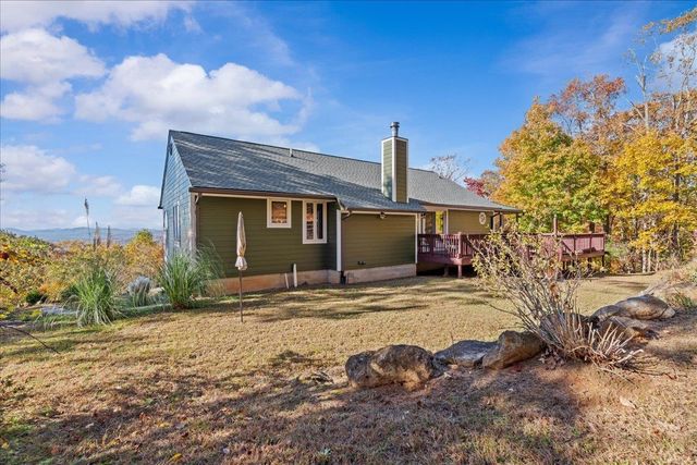 156 Overlook Drive, Pickens, SC 29671