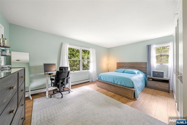 141 Hiawatha Boulevard, Oakland, NJ 07436