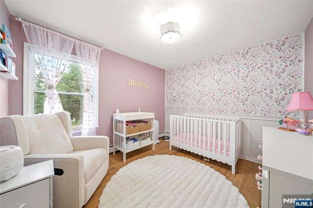 141 Hiawatha Boulevard, Oakland, NJ 07436