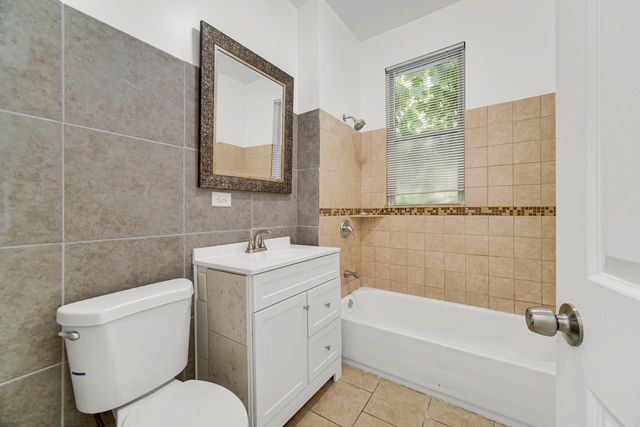 5744 S Green Street, Chicago, IL 60621