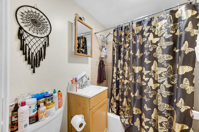 5744 S Green Street, Chicago, IL 60621