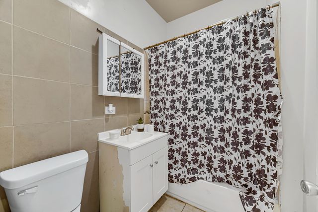 5744 S Green Street, Chicago, IL 60621