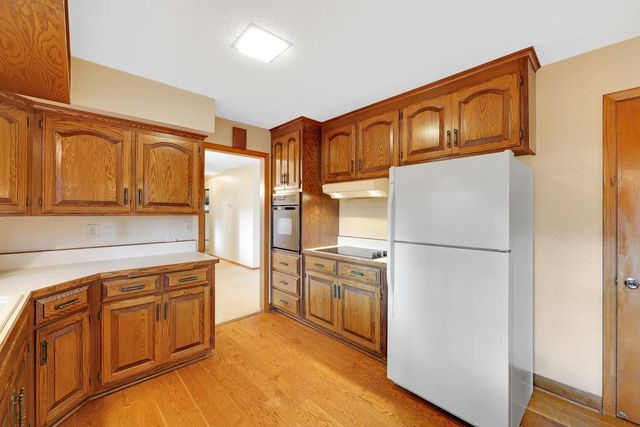 999 Overton Drive NE, Fridley, MN 55432