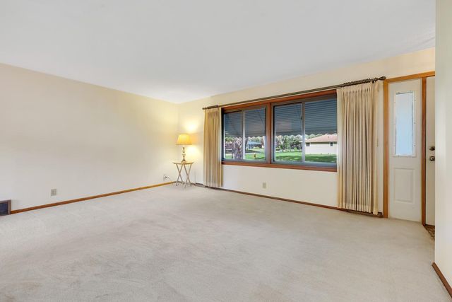 999 Overton Drive NE, Fridley, MN 55432