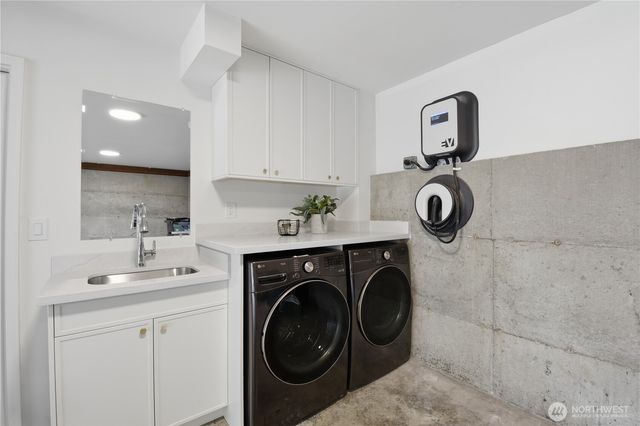 17102 NE 84th St, Redmond, WA 98052
