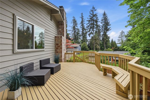 17102 NE 84th St, Redmond, WA 98052