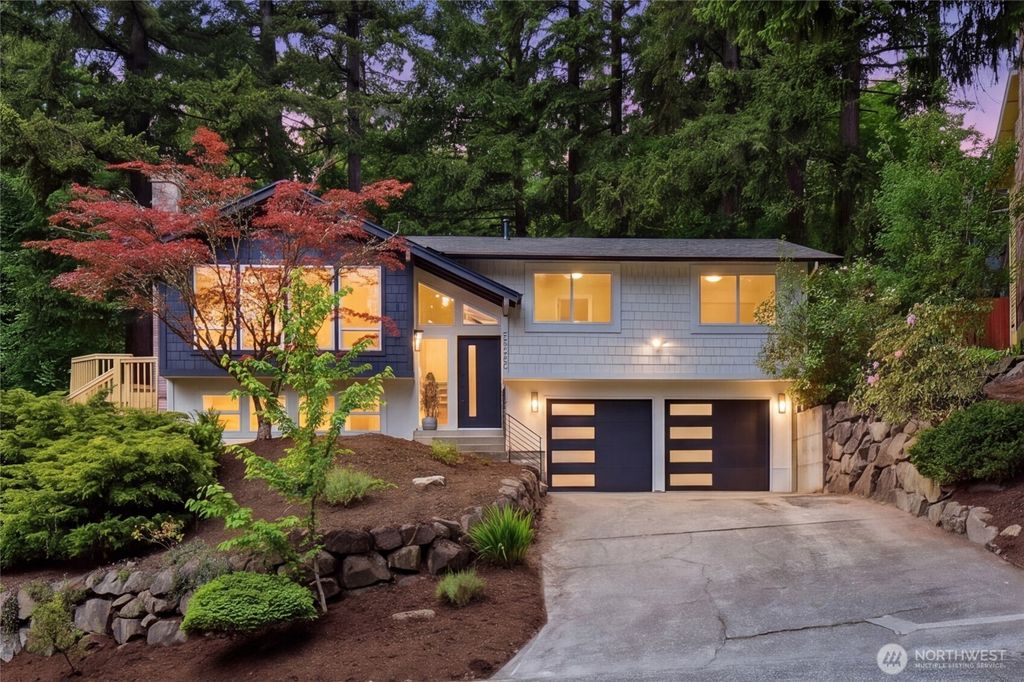 17102 NE 84th St, Redmond, WA 98052