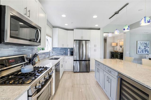 3970 Deer Crossing CT # 106, Naples, FL 34114