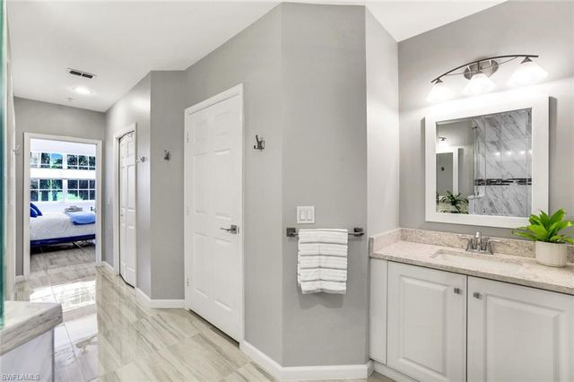 3970 Deer Crossing CT # 106, Naples, FL 34114