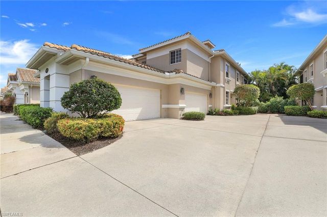 3970 Deer Crossing CT # 106, Naples, FL 34114