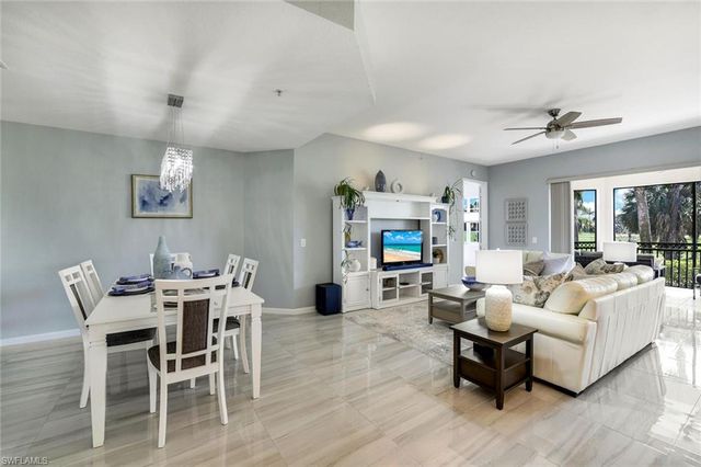 3970 Deer Crossing CT # 106, Naples, FL 34114