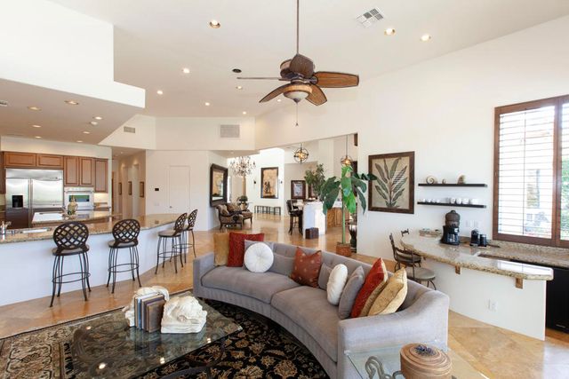 49559 ViA Conquistador, La Quinta, CA 92253