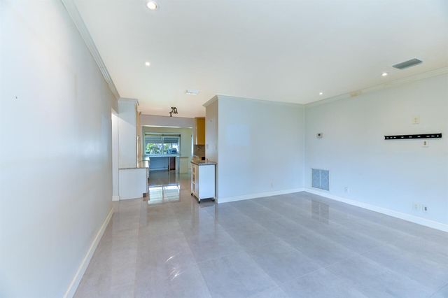 4812 NW 49th Drive, Tamarac, FL 33319