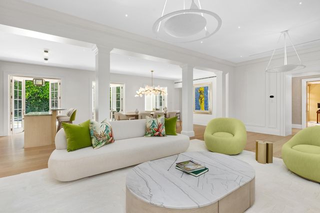 991 N Lake Way, Palm Beach, FL 33480