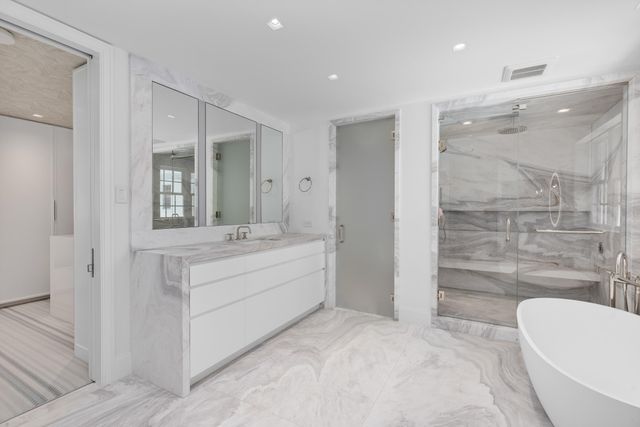 991 N Lake Way, Palm Beach, FL 33480