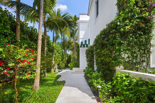 991 N Lake Way, Palm Beach, FL 33480