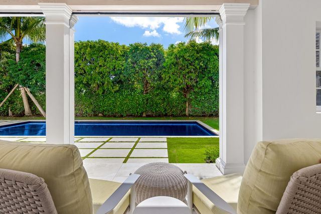 991 N Lake Way, Palm Beach, FL 33480