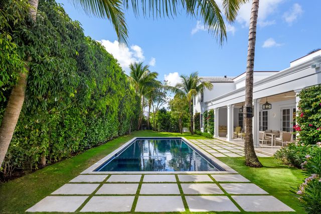 991 N Lake Way, Palm Beach, FL 33480