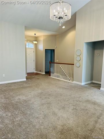4467 Cross Creek Boulevard, Burton, MI 48509