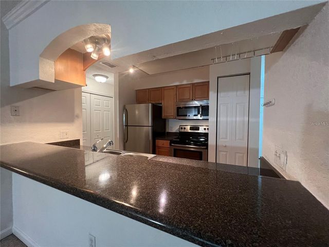 10100 N SAILWINDS BOULEVARD N 202, Largo, FL 33773