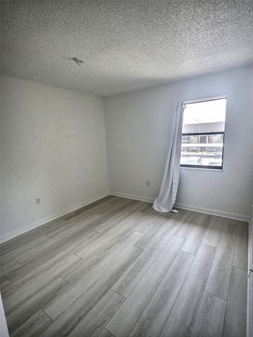 10100 N SAILWINDS BOULEVARD N 202, Largo, FL 33773