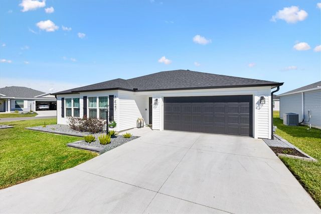 7427 MUNDAY LANE, The Villages, FL 34762