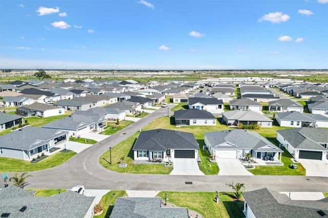 7427 MUNDAY LANE, The Villages, FL 34762