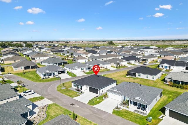 7427 MUNDAY LANE, The Villages, FL 34762