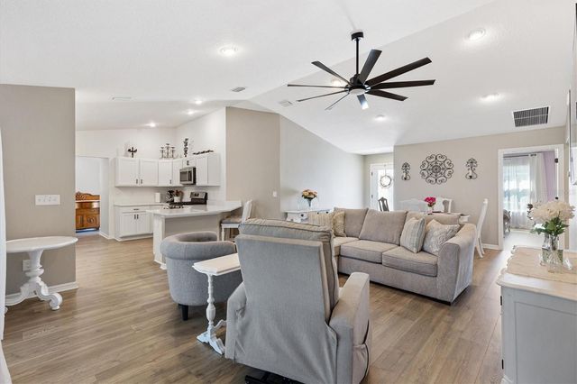 7427 MUNDAY LANE, The Villages, FL 34762