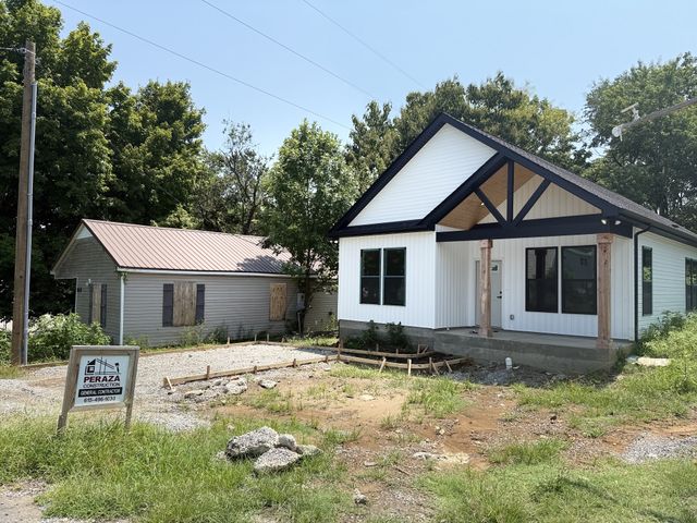 203 15th Ave, E, Springfield, TN 37172