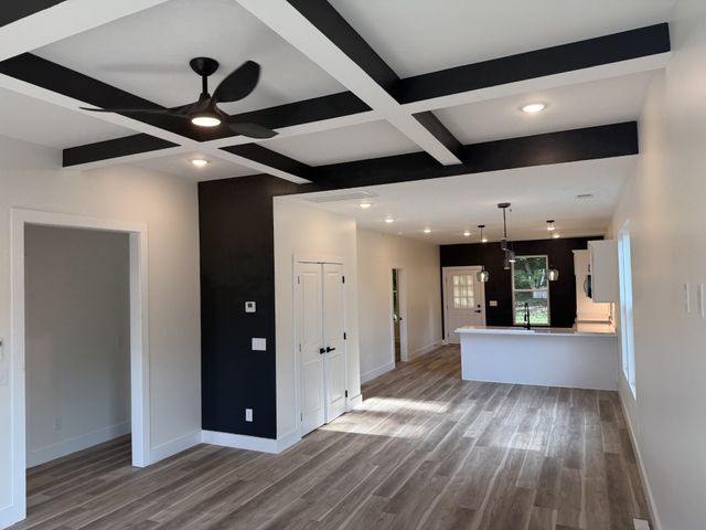 203 15th Ave, E, Springfield, TN 37172