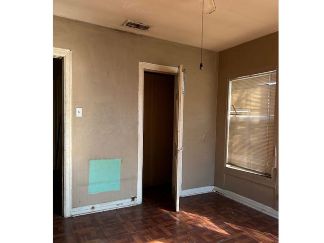 1406 Lynn Haven Avenue, Dallas, TX 75216